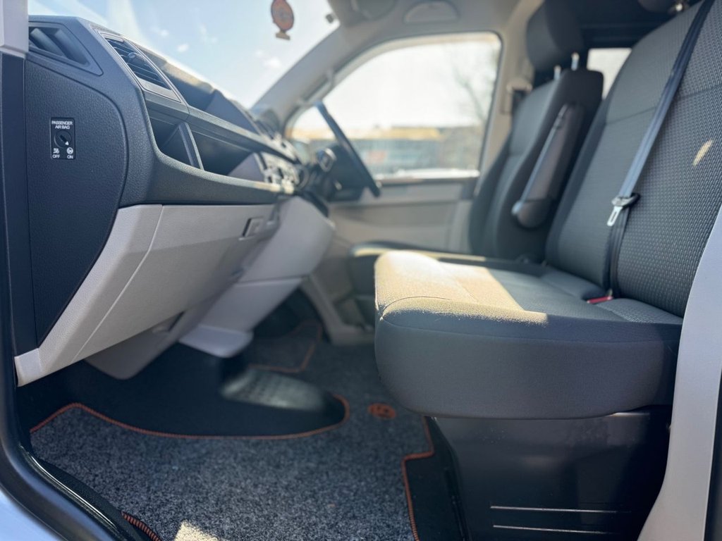 Used Volkswagen Transporter 2018 for sale - 77703953: Photo 11
