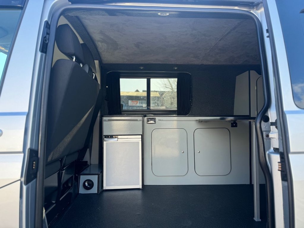 Used Volkswagen Transporter 2018 for sale - 77703953: Photo 12