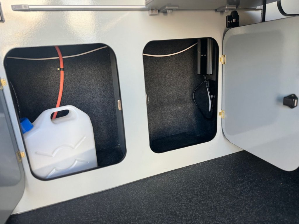 Used Volkswagen Transporter 2018 for sale - 77703953: Photo 15