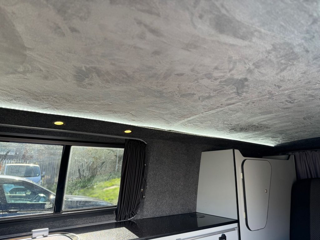 Used Volkswagen Transporter 2018 for sale - 77703953: Photo 17