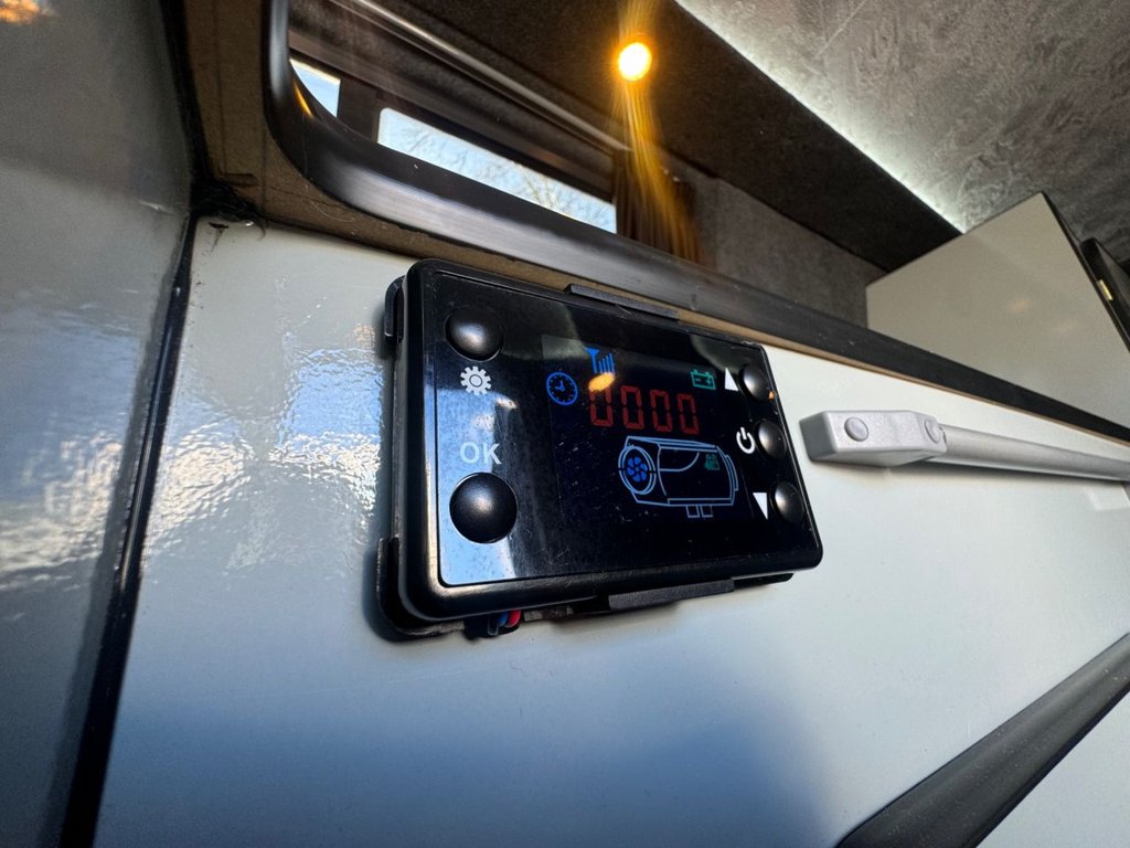 Used Volkswagen Transporter 2018 for sale - 77703953: Photo 22