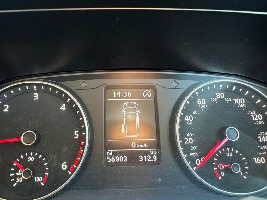 Used Volkswagen Transporter 2018 for sale - 77703953: Photo 24