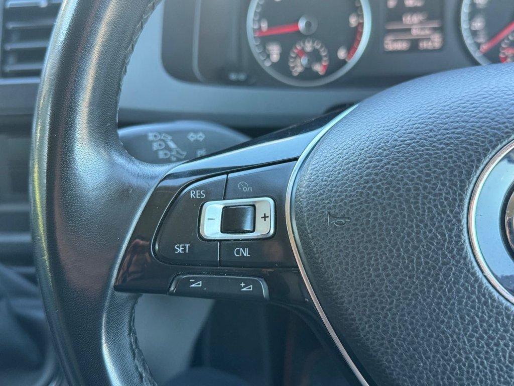 Used Volkswagen Transporter 2018 for sale - 77703953: Photo 30