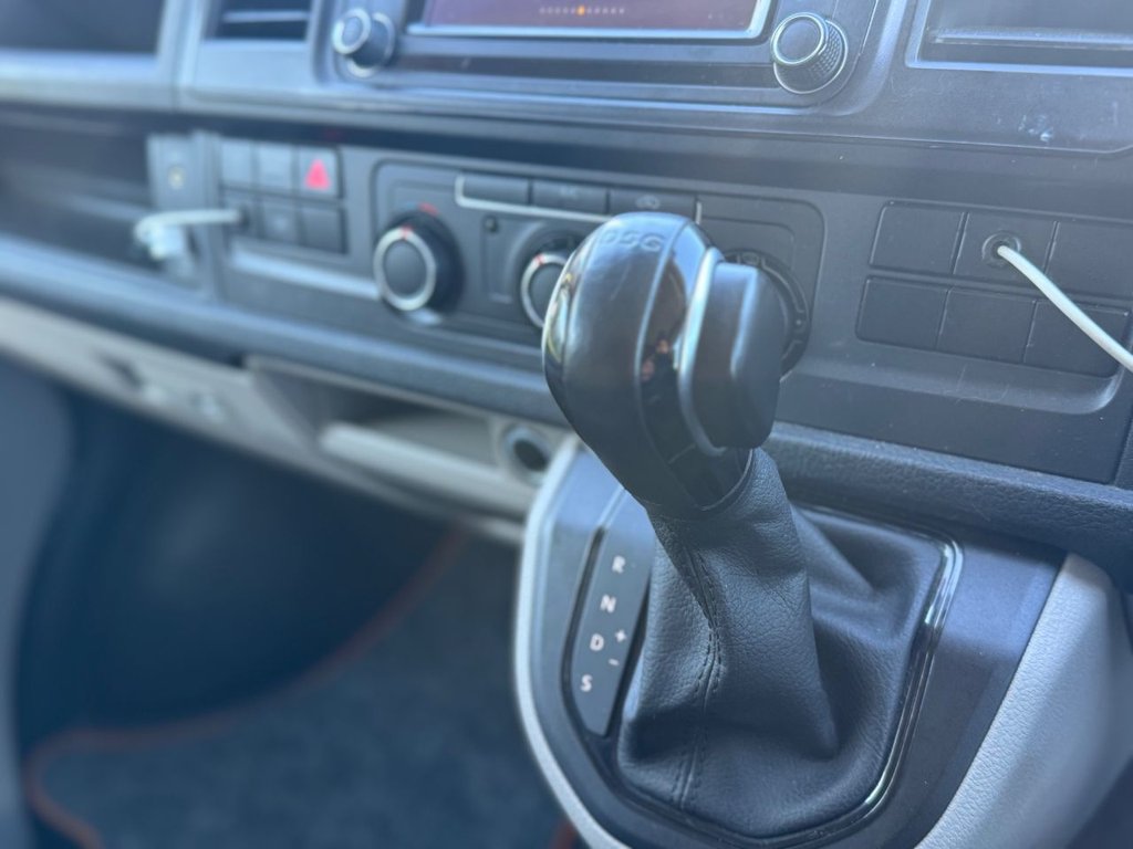 Used Volkswagen Transporter 2018 for sale - 77703953: Photo 37