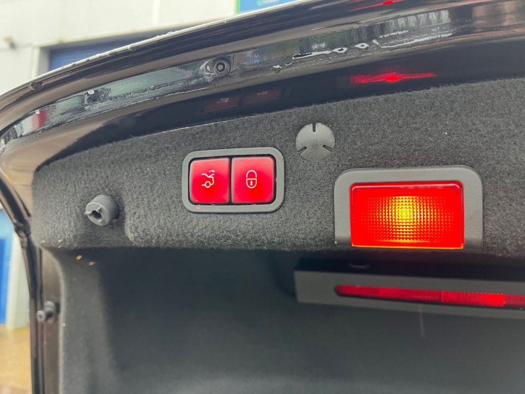 Used Mercedes-Benz C Class 2015 for sale - 77507305: Photo 11