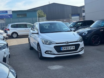 Used Hyundai i20 2015 for sale - 79397120: Photo