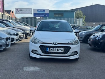 Used Hyundai i20 2015 for sale - 79397120: Photo