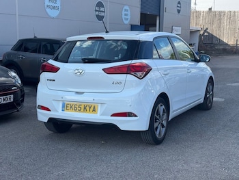 Used Hyundai i20 2015 for sale - 79397120: Photo