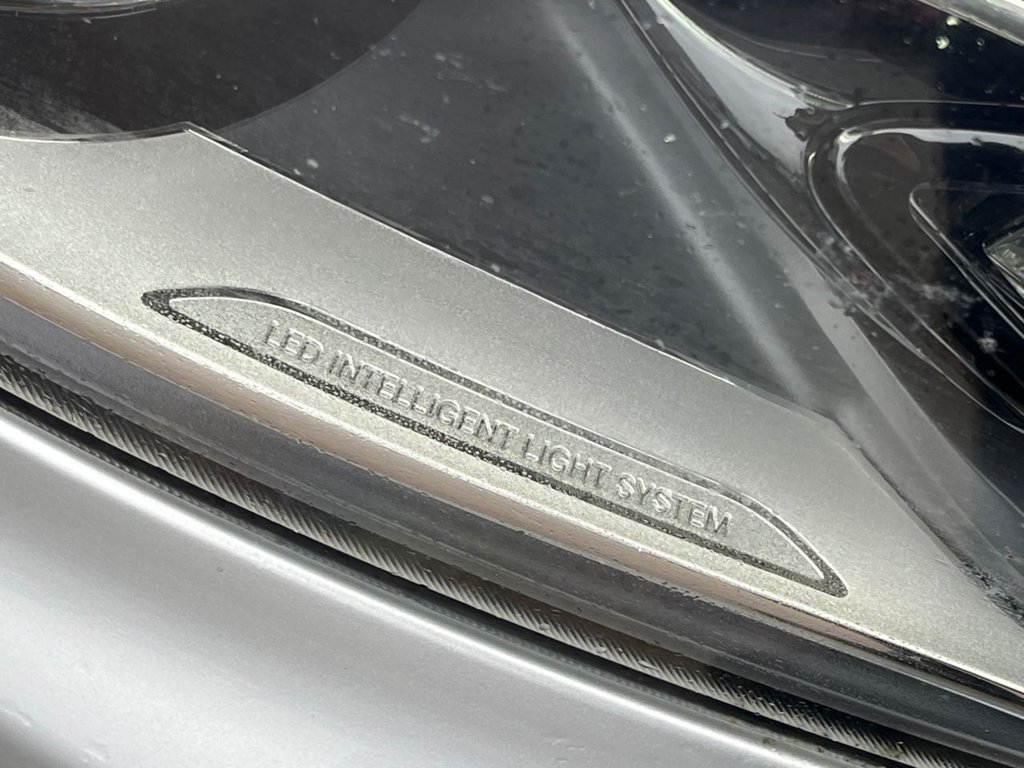 Used Mercedes-Benz V-Class 2018 for sale - 77463581: Photo 39