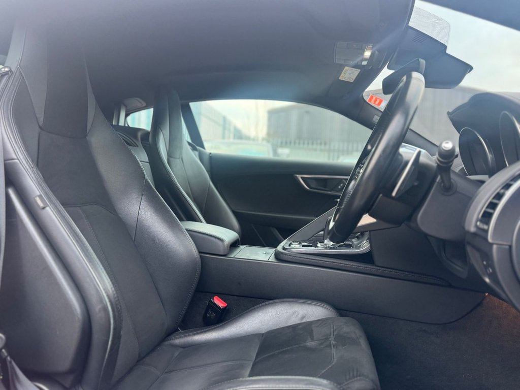 Used Jaguar F-Type 2019 for sale - 77072524: Photo 9