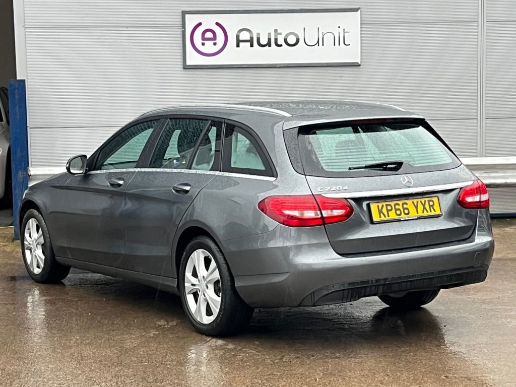 Used Mercedes-Benz C Class 2016 for sale - 77703744: Photo 4