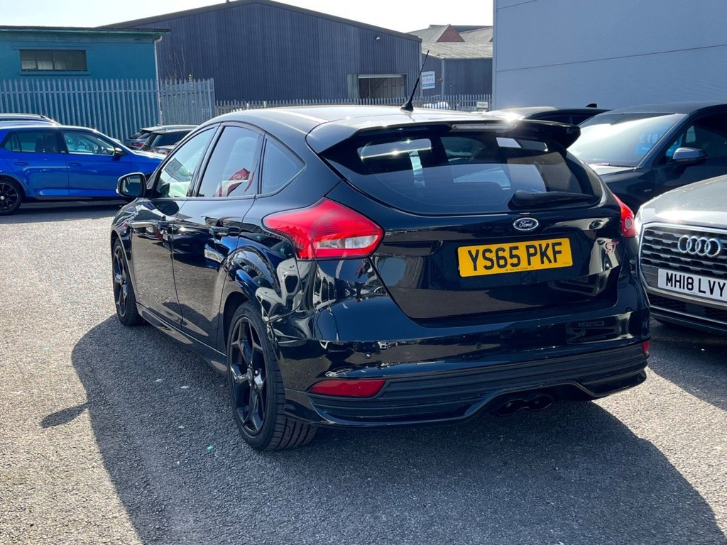 Used Ford Focus 2015 for sale - 78167349: Photo 3