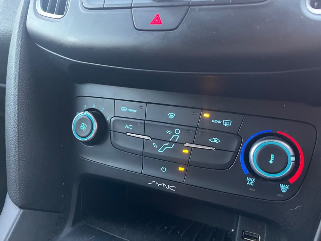 Used Ford Focus 2015 for sale - 76923502: Photo 12