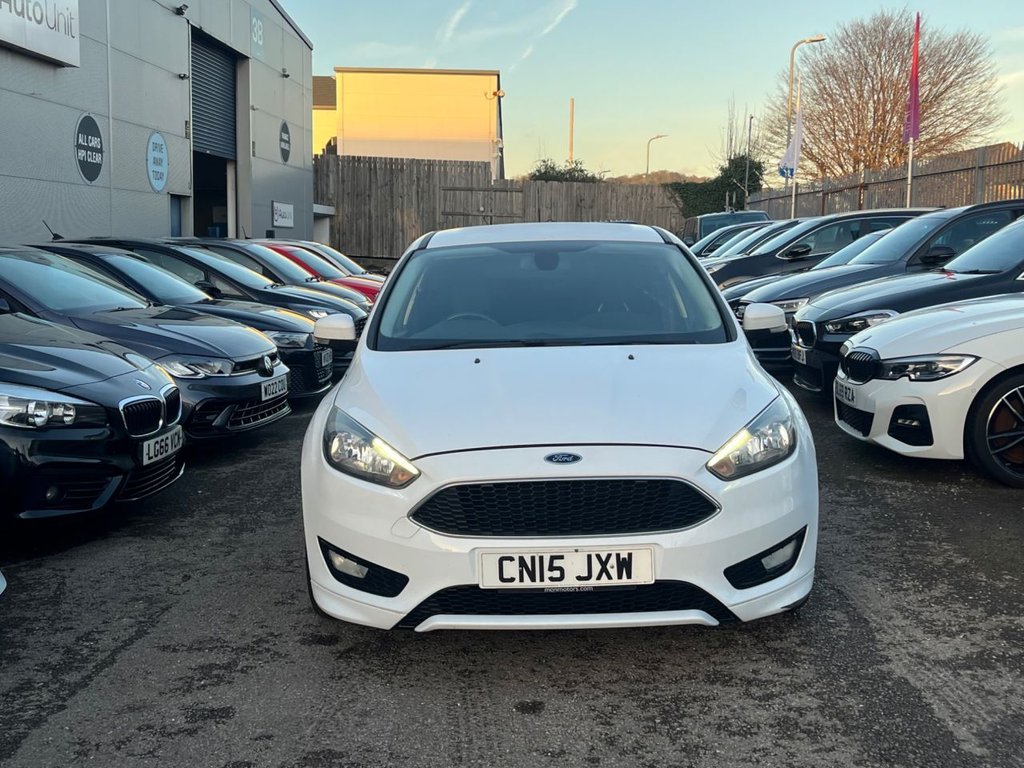 Used Ford Focus 2015 for sale - 76923502: Photo 2