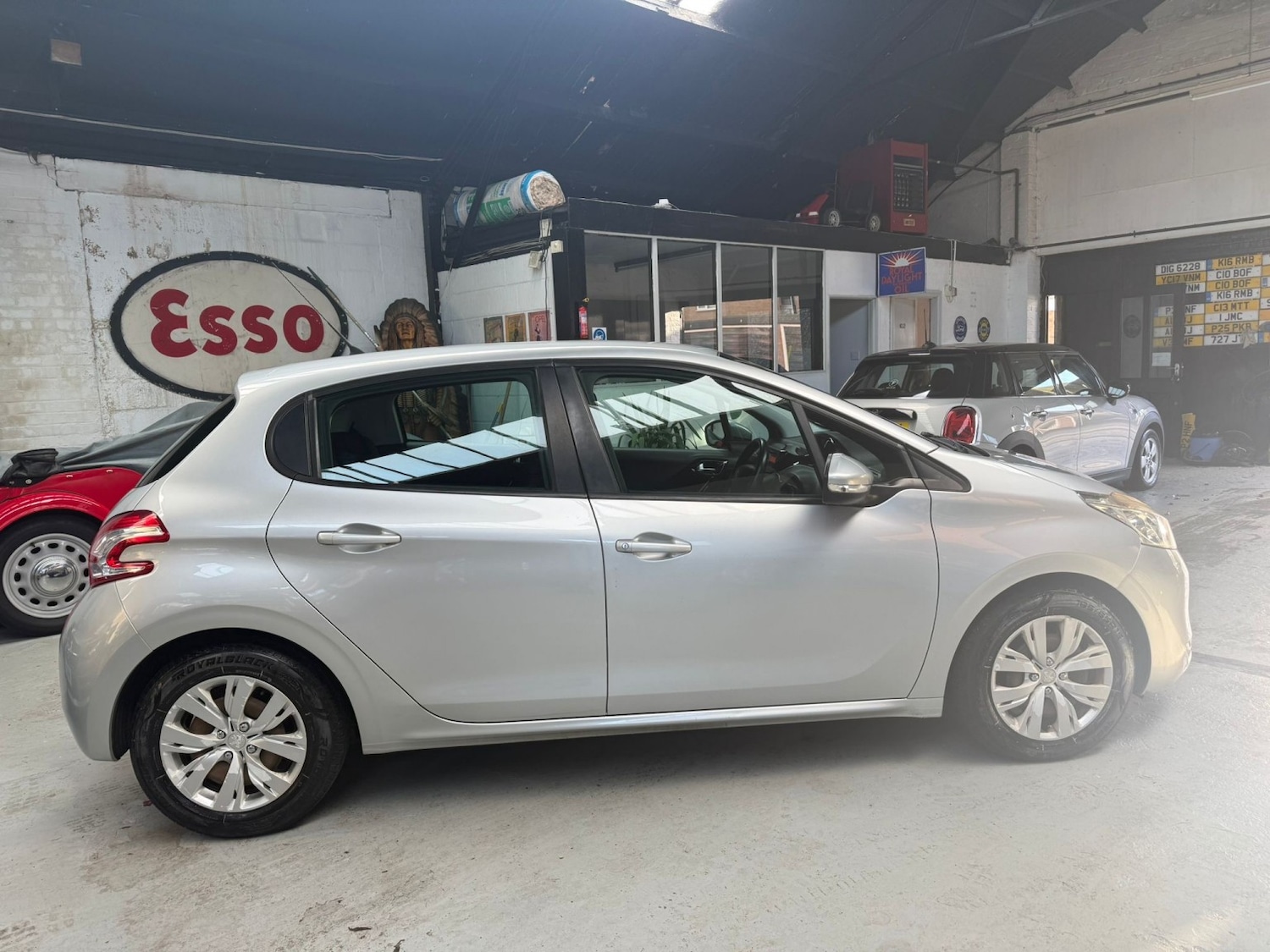 Used Peugeot 208 2019 for sale - 76211904: Photo 13
