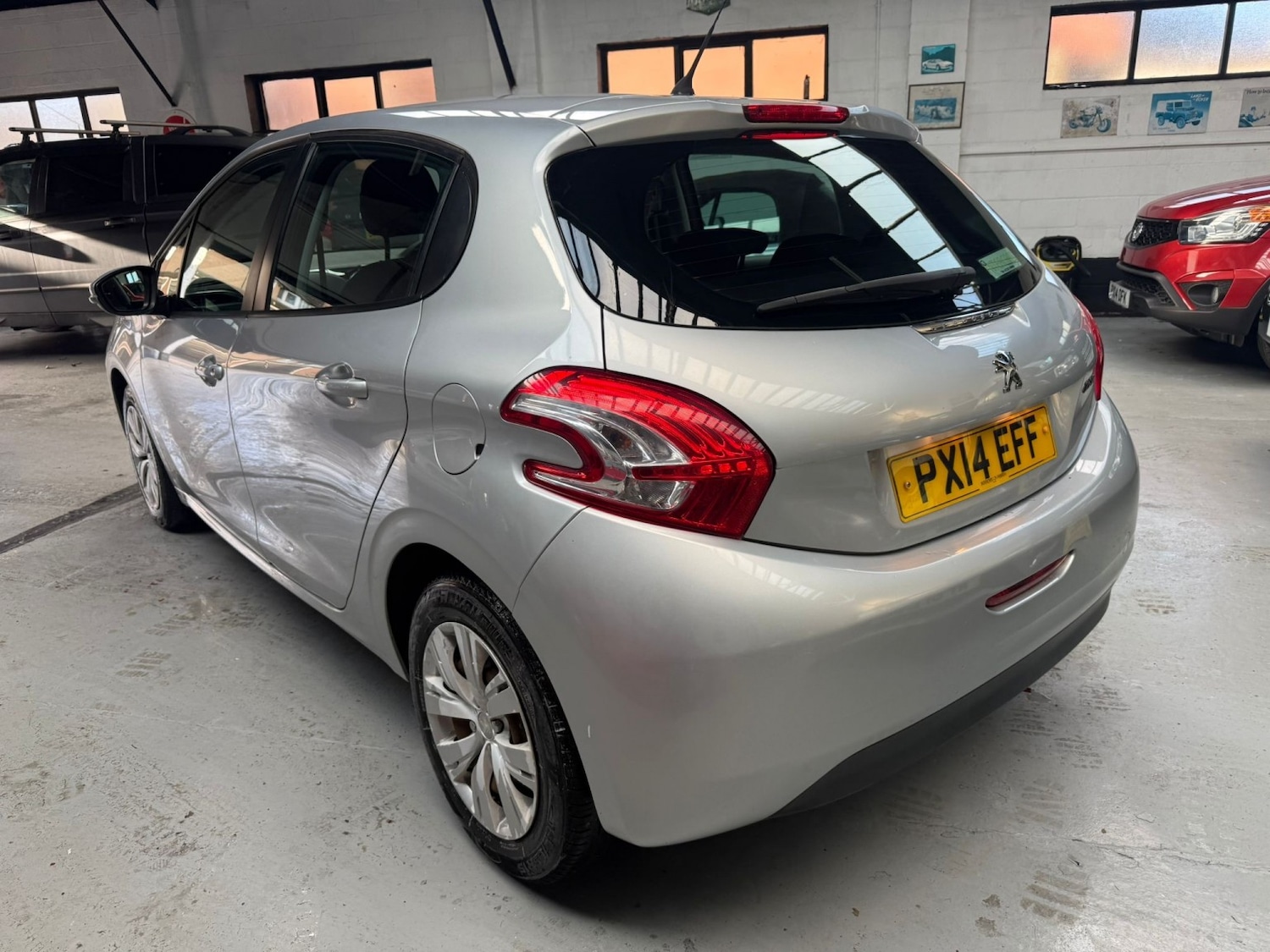 Used Peugeot 208 2019 for sale - 76211904: Photo 15