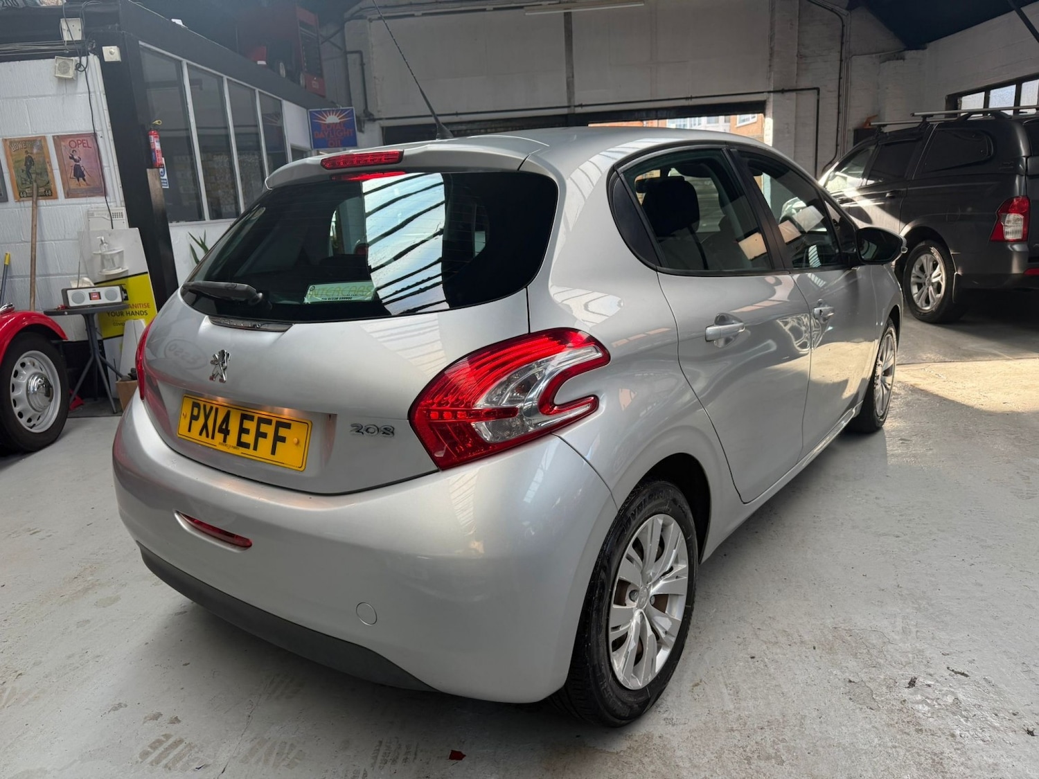 Used Peugeot 208 2019 for sale - 76211904: Photo 16