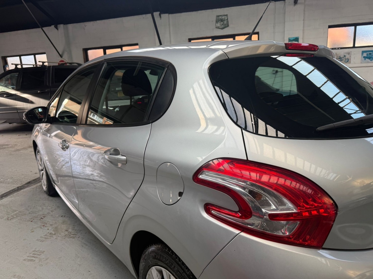 Used Peugeot 208 2019 for sale - 76211904: Photo 20