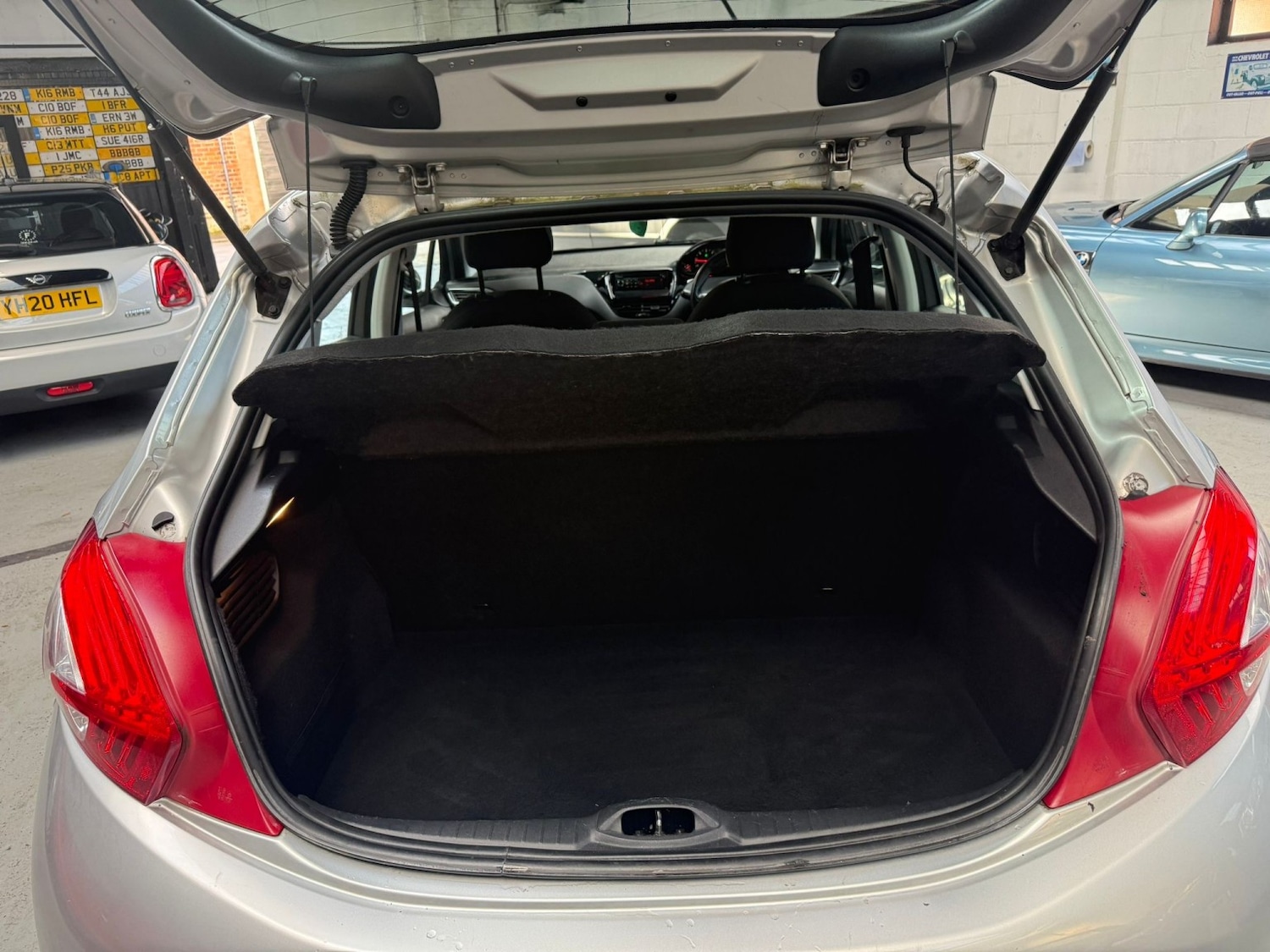 Used Peugeot 208 2019 for sale - 76211904: Photo 21