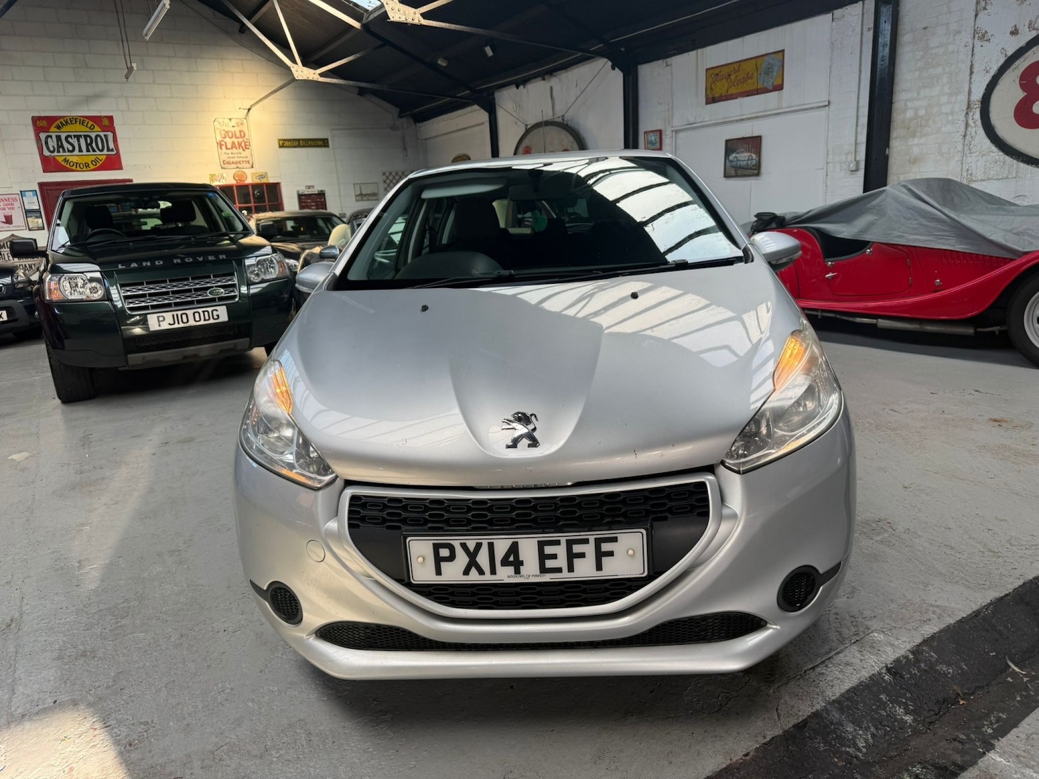 Used Peugeot 208 2019 for sale - 76211904: Photo 3