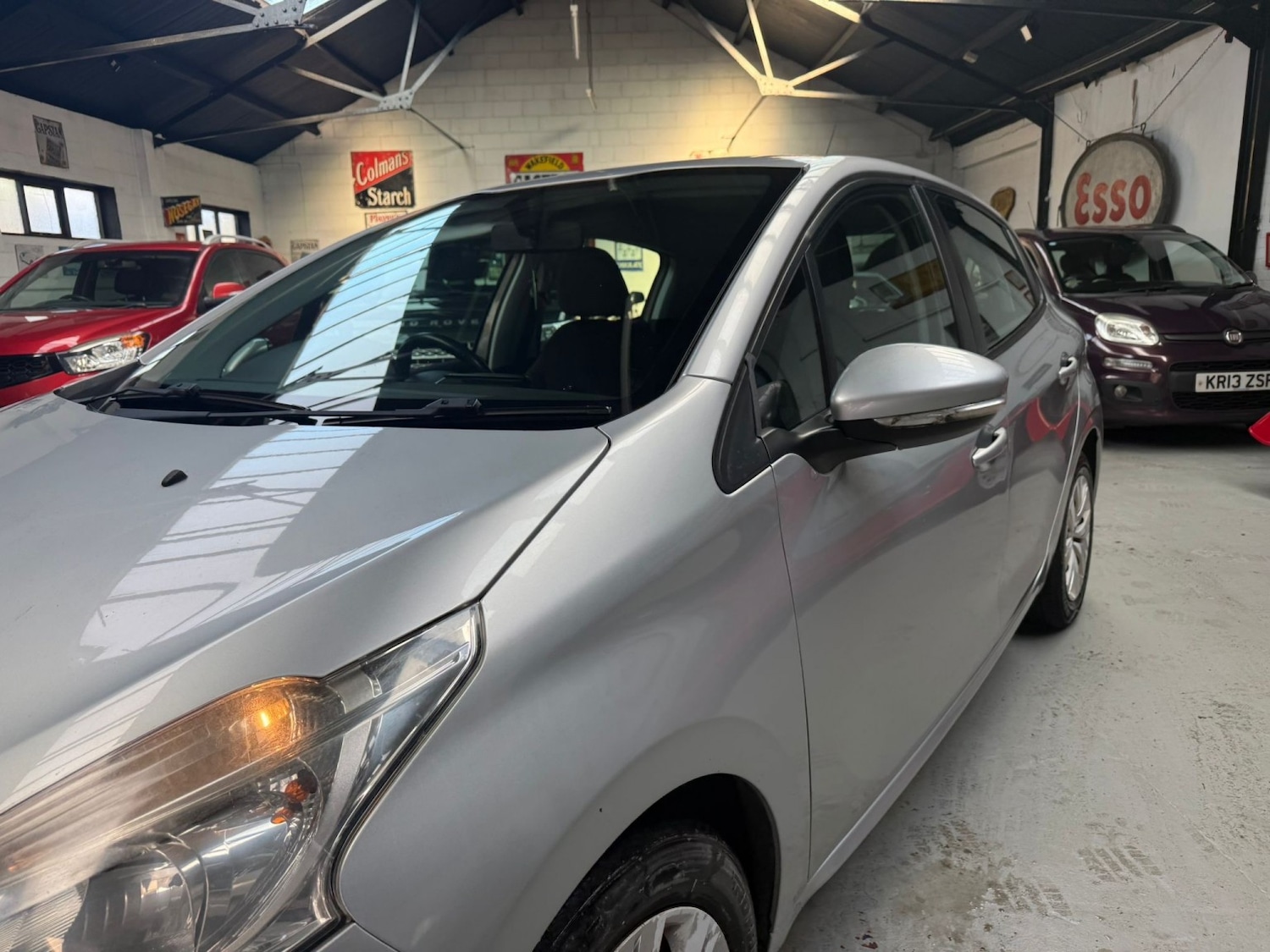 Used Peugeot 208 2019 for sale - 76211904: Photo 4