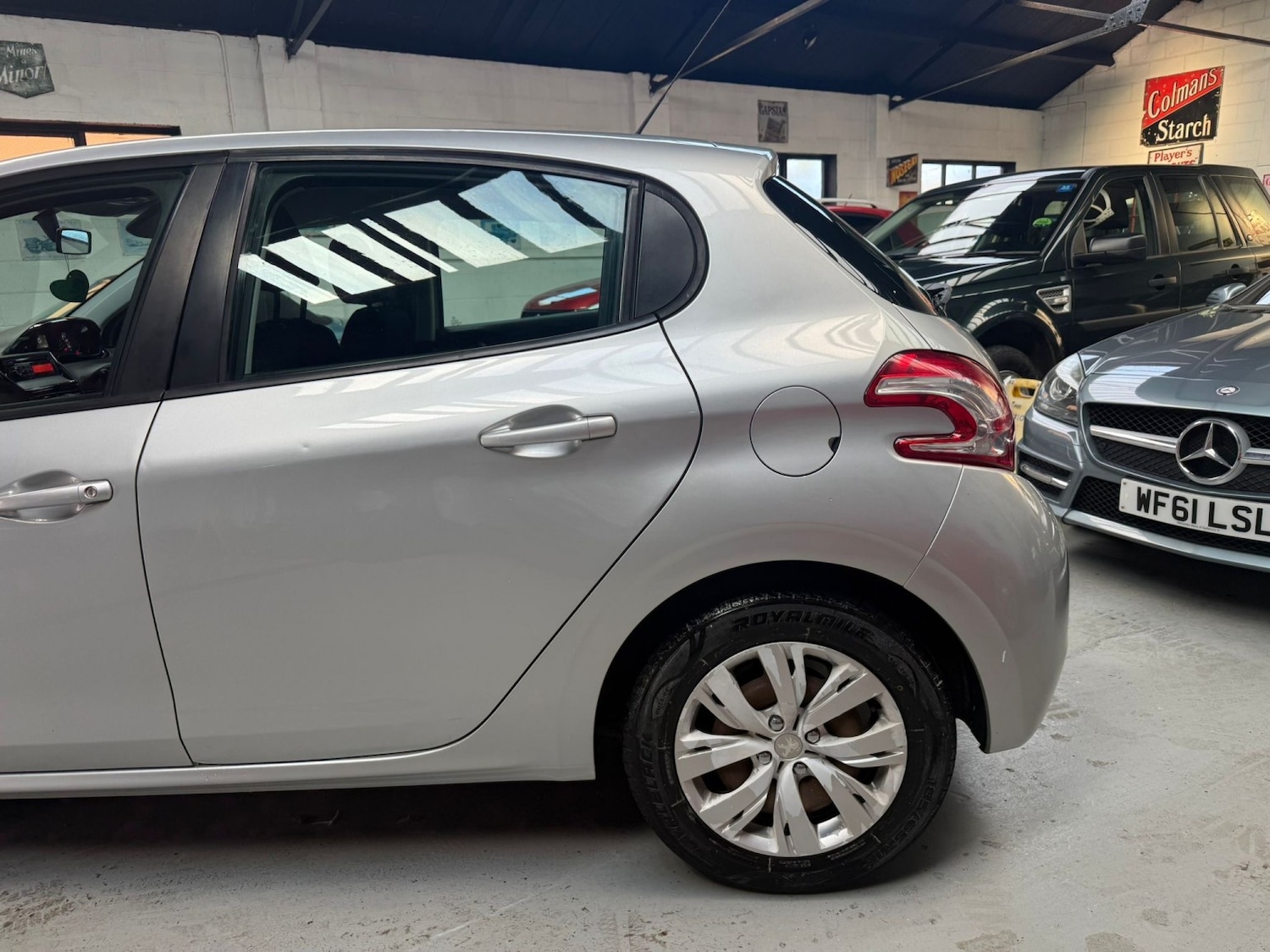 Used Peugeot 208 2019 for sale - 76211904: Photo 6