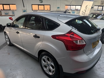 Used Ford Focus 2011 for sale - 77921390: Photo