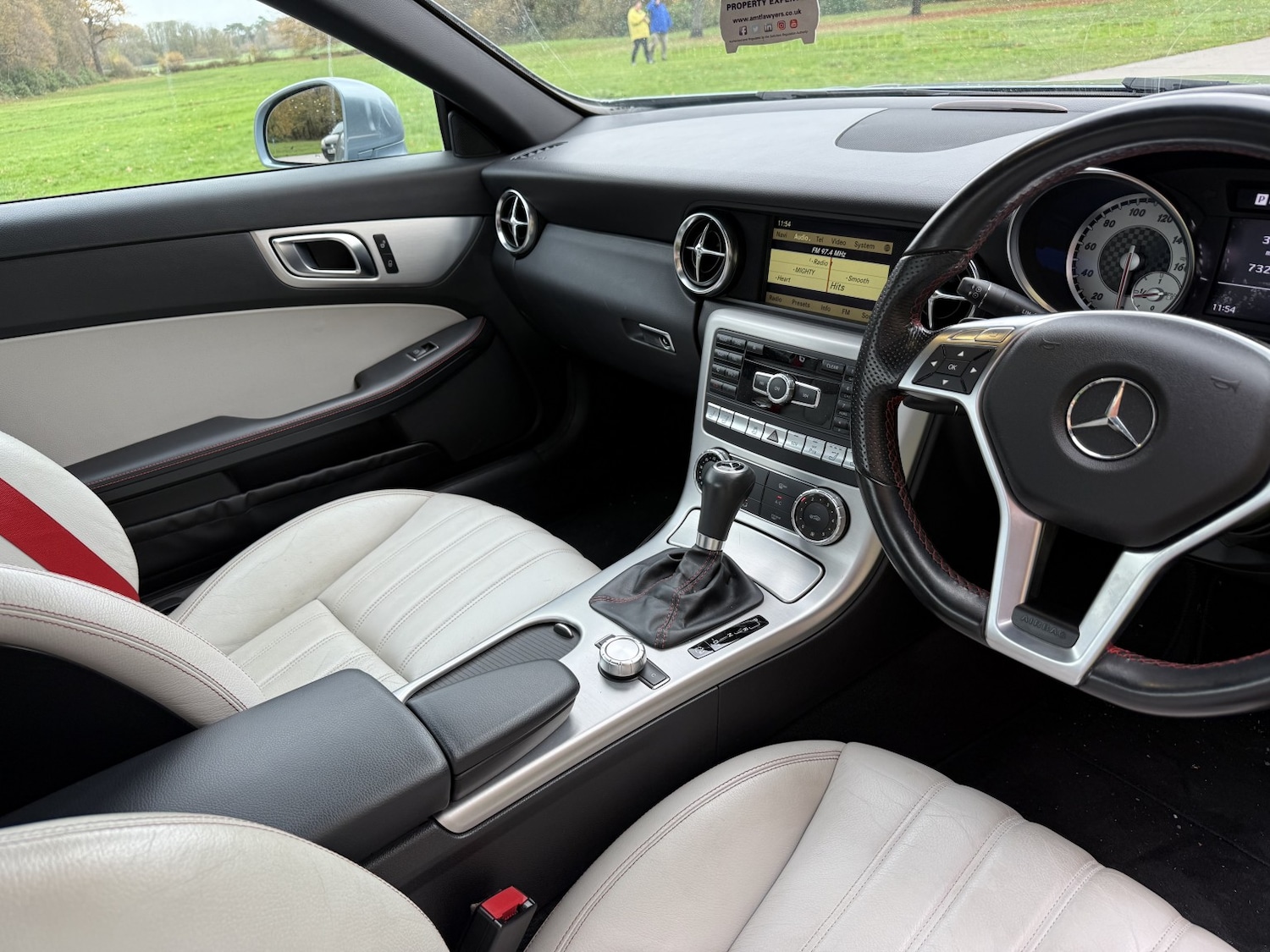 Used Mercedes-Benz SLK 2011 for sale - 76547873: Photo 18