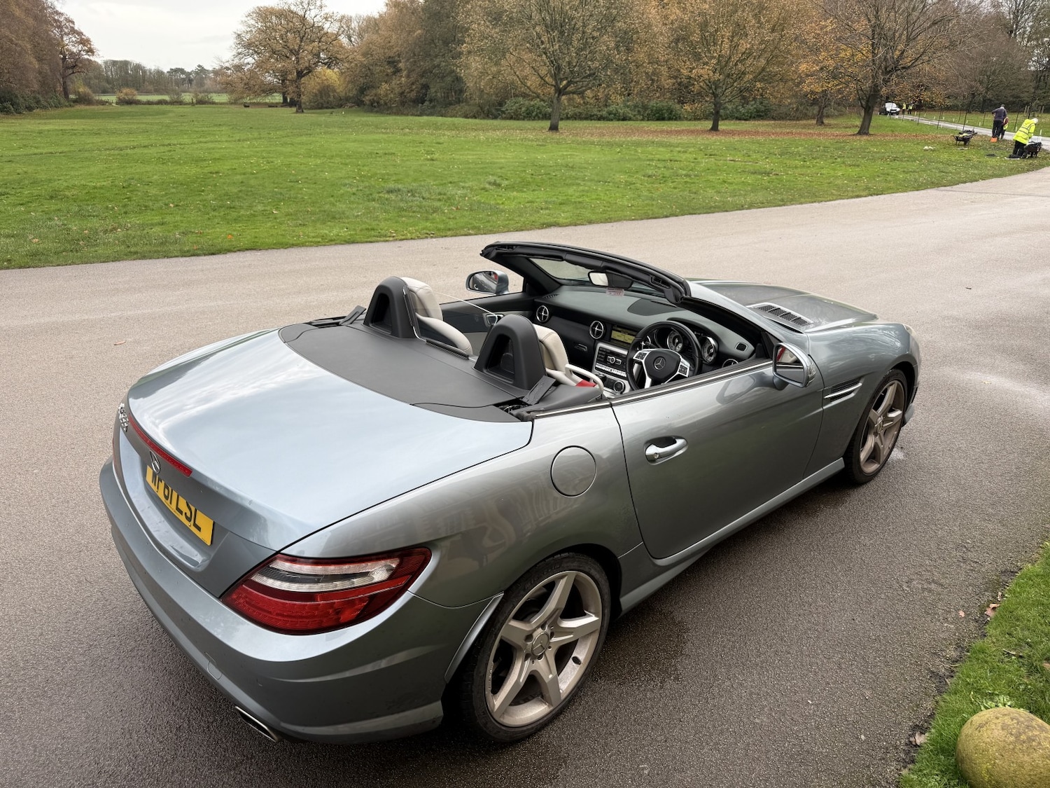 Used Mercedes-Benz SLK 2011 for sale - 76547873: Photo 23