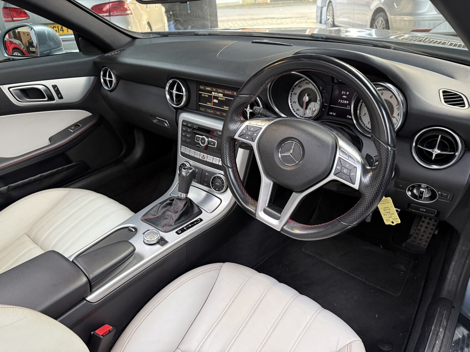 Used Mercedes-Benz SLK 2011 for sale - 76547873: Photo 29