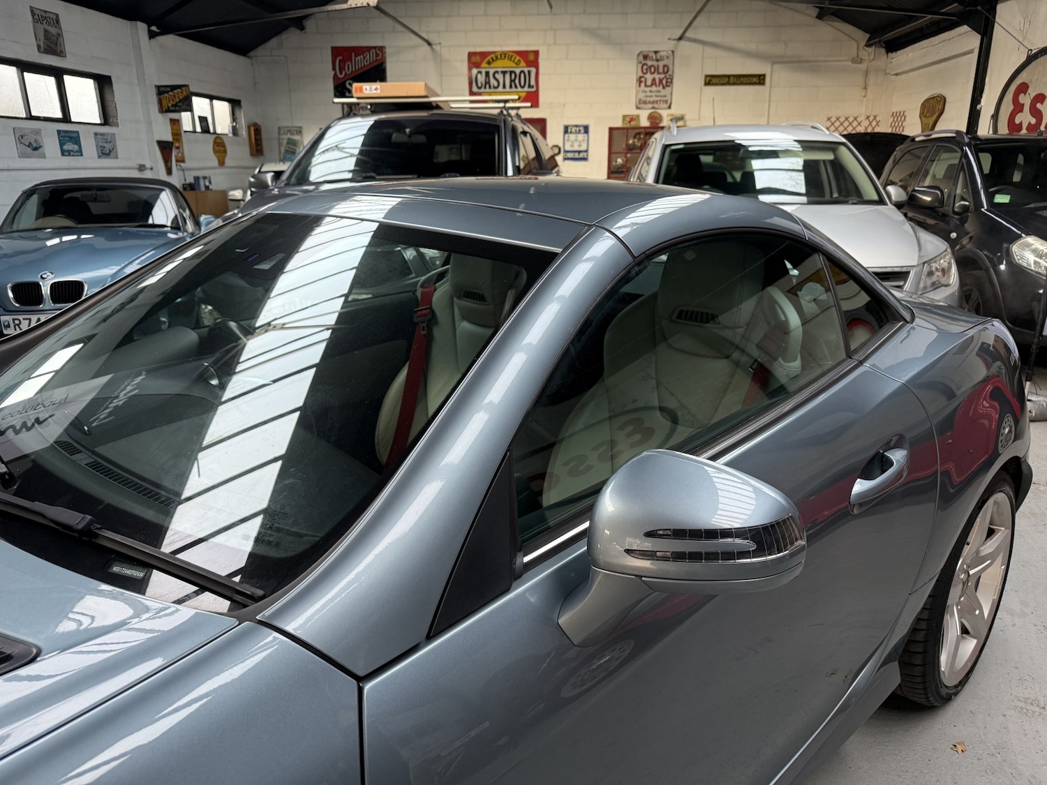 Used Mercedes-Benz SLK 2011 for sale - 76547873: Photo 38