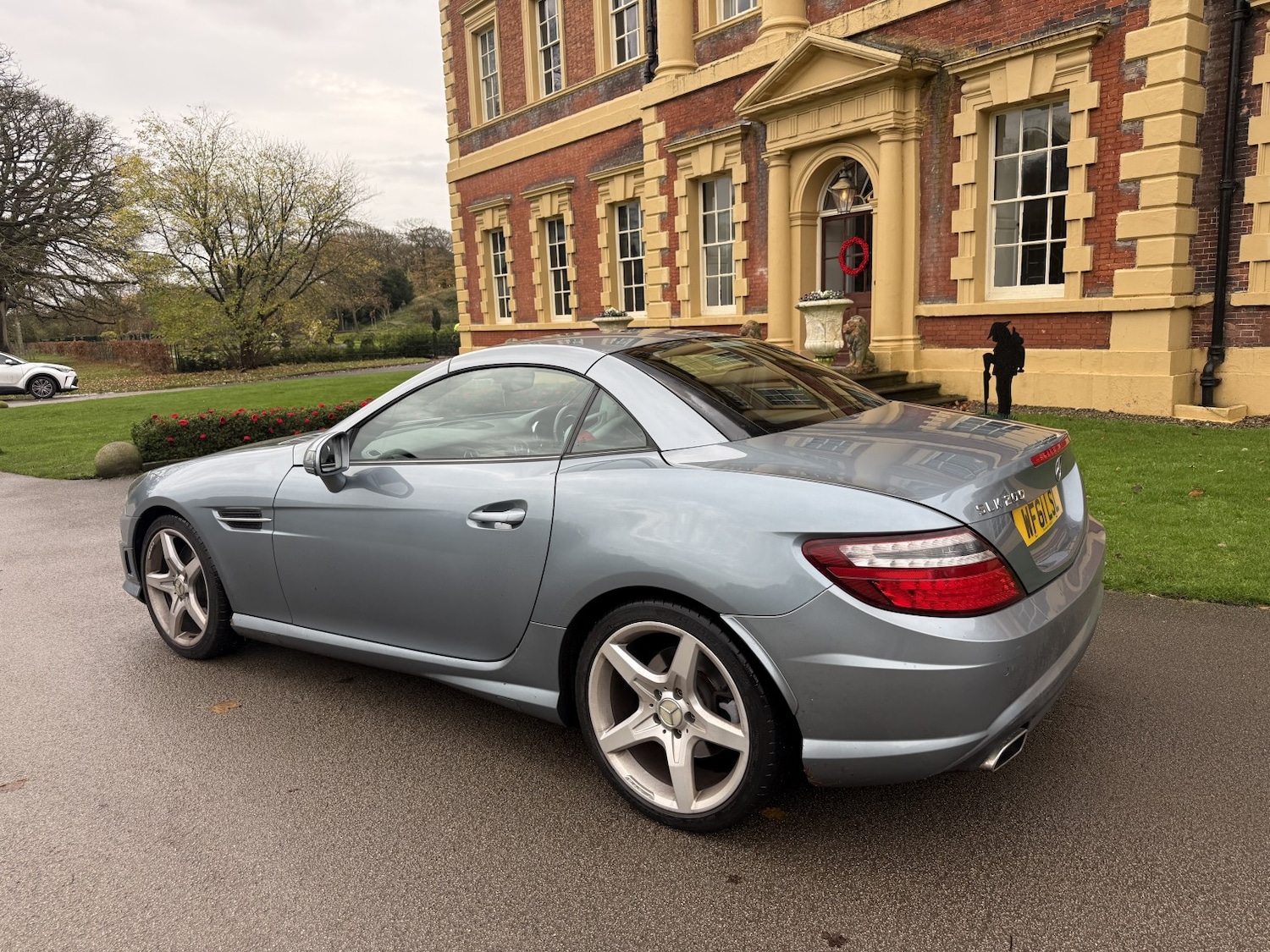 Used Mercedes-Benz SLK 2011 for sale - 76547873: Photo 4