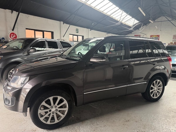 Used Suzuki Grand Vitara 2013 for sale - 76211899: Photo 2