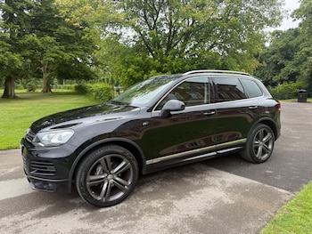 Used Volkswagen Touareg 2014 for sale - 74992886: Photo