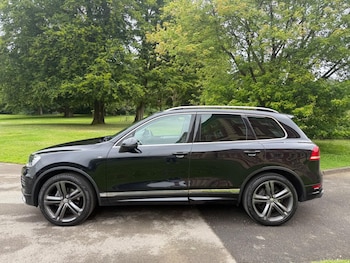 Used Volkswagen Touareg 2014 for sale - 74992886: Photo