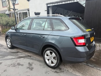 Used Skoda Fabia 2015 for sale - 75925176: Photo
