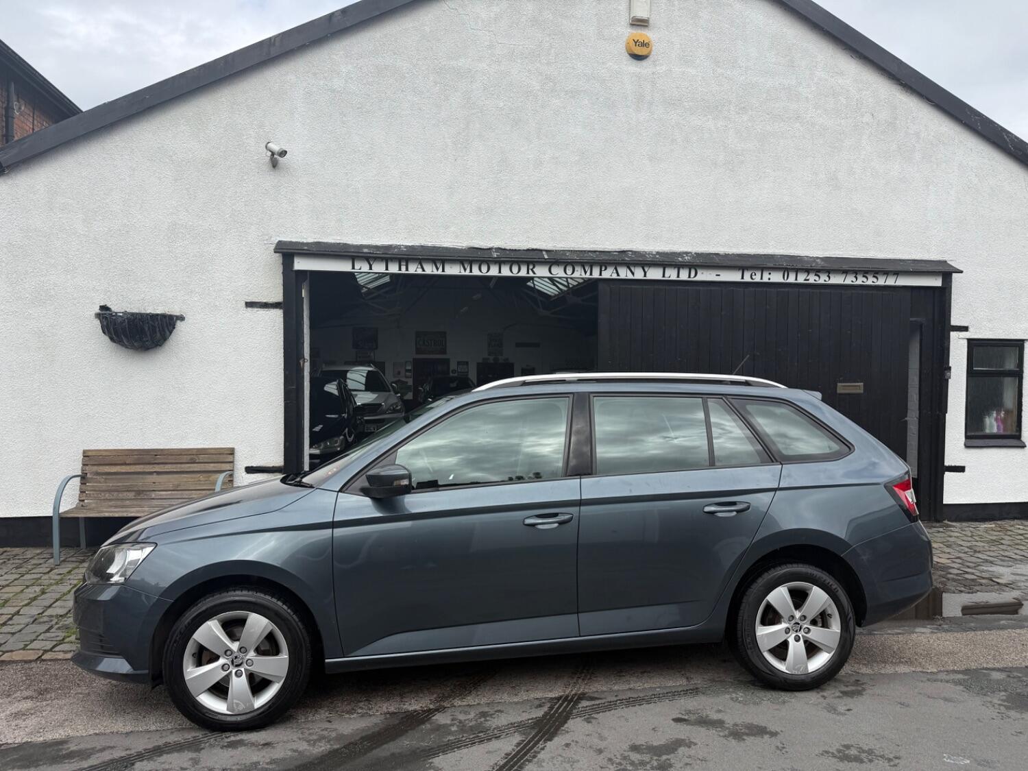 Used Skoda Fabia 2015 for sale - 75925176: Photo 3