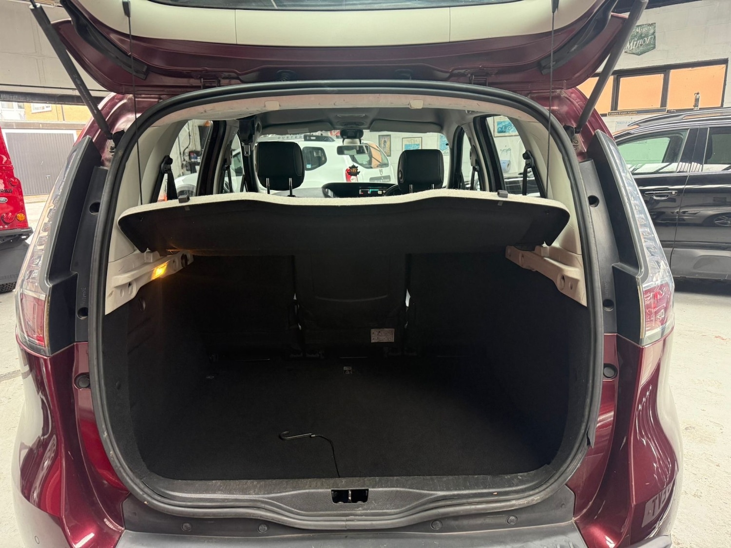 Used Renault Scenic 2013 for sale - 78084430: Photo 16