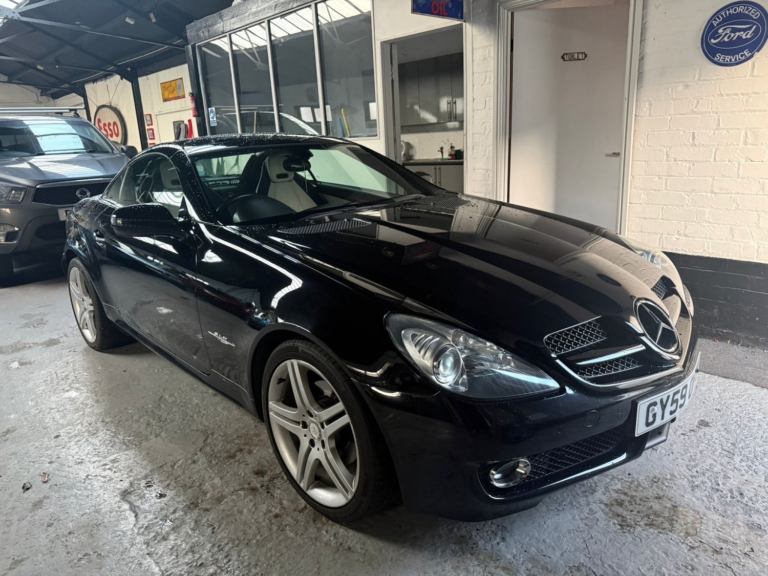 Used Mercedes-Benz SLK 2009 for sale - 76785098: Photo 1