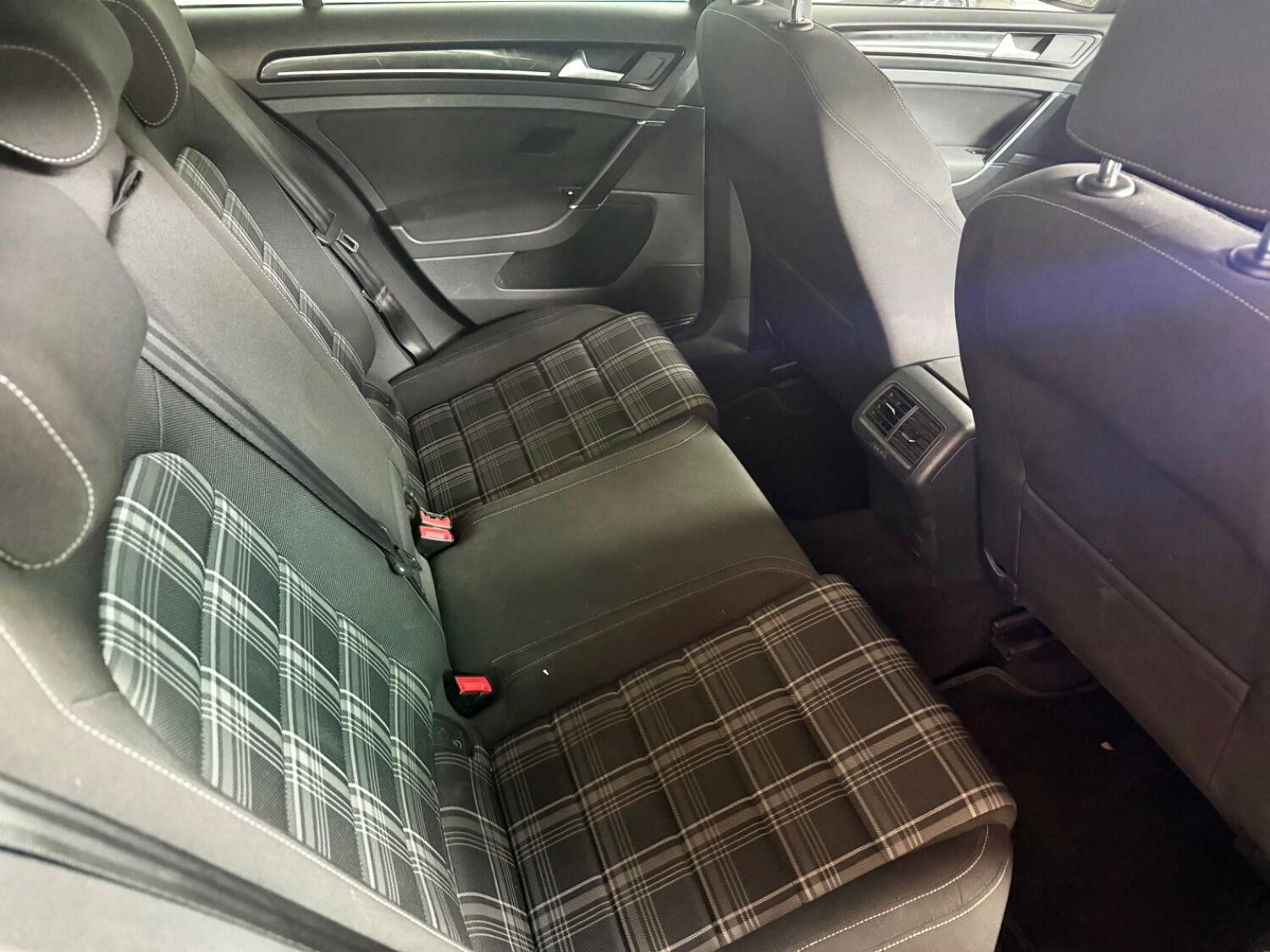 Used Volkswagen Golf 2013 for sale - 76687277: Photo 26