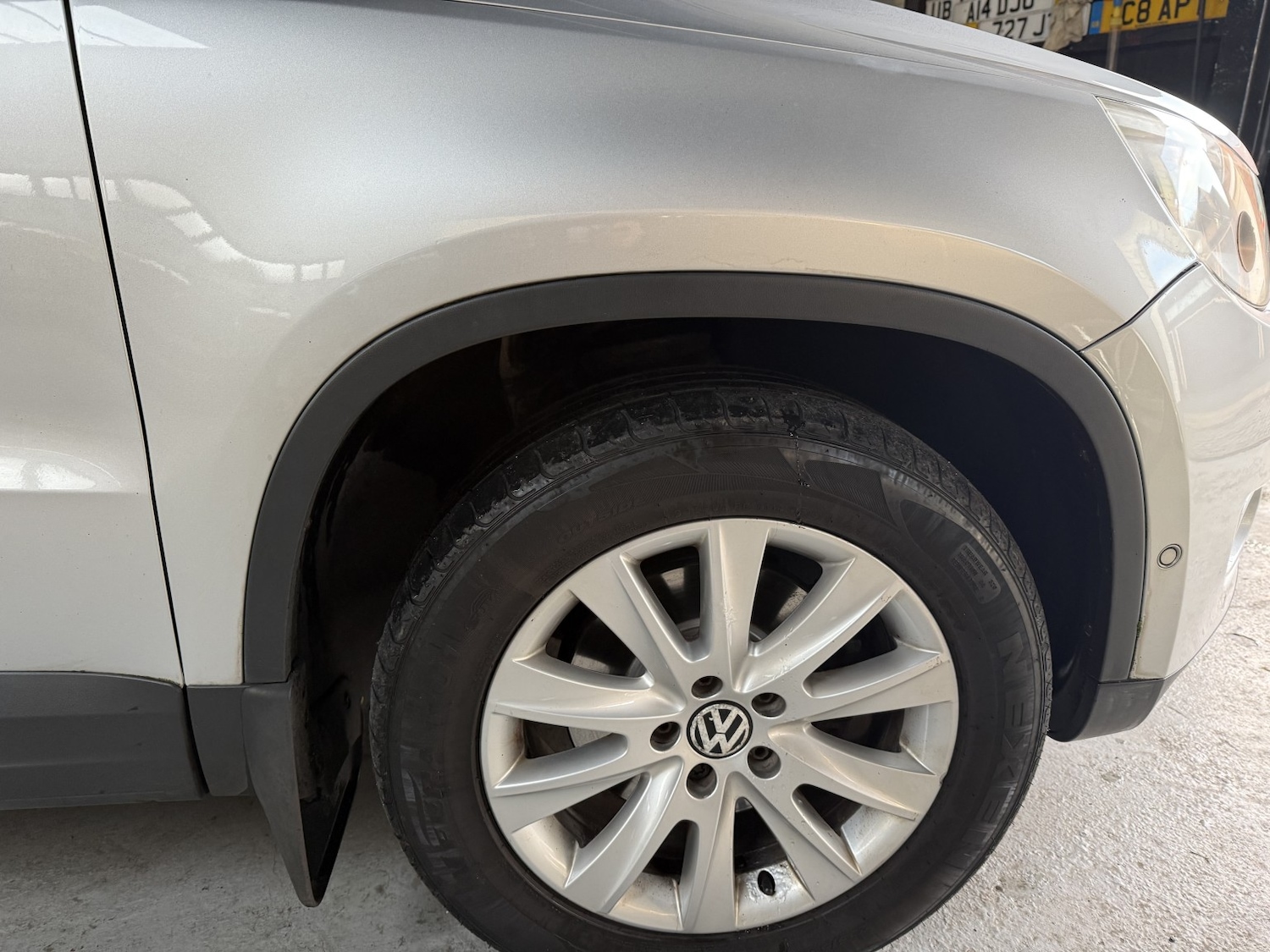 Used Volkswagen Tiguan 2010 for sale - 76784929: Photo 10