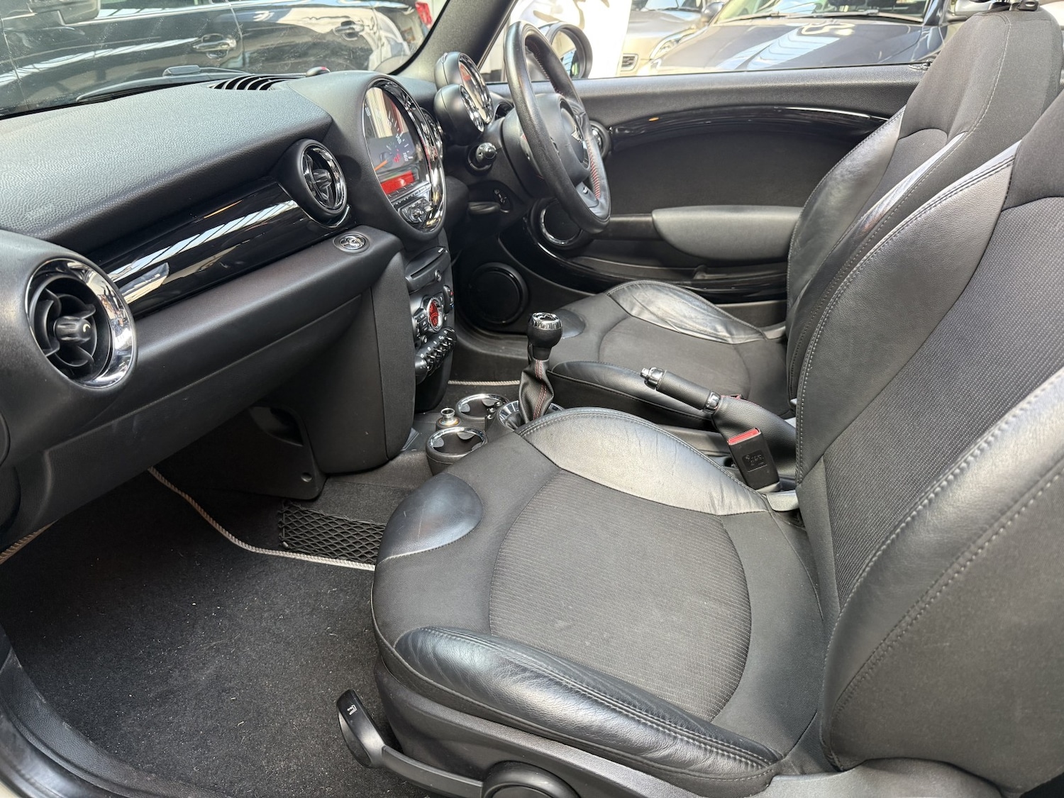 Used MINI Convertible 2014 for sale - 78084432: Photo 14