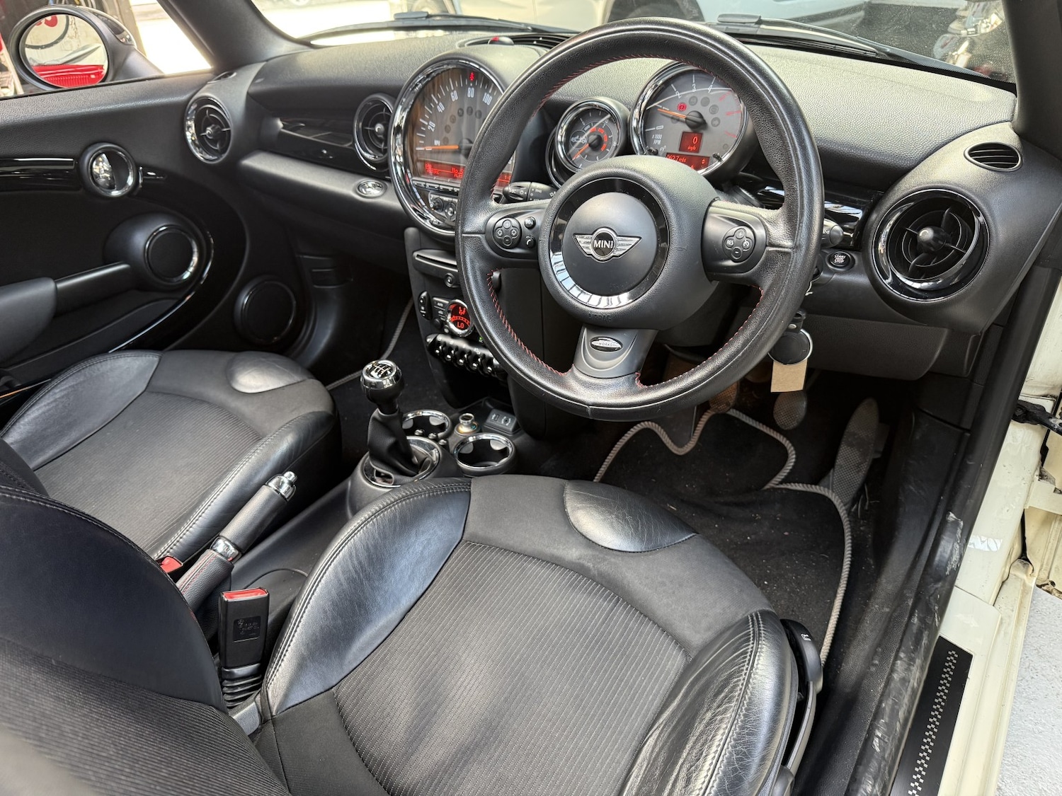 Used MINI Convertible 2014 for sale - 78084432: Photo 17
