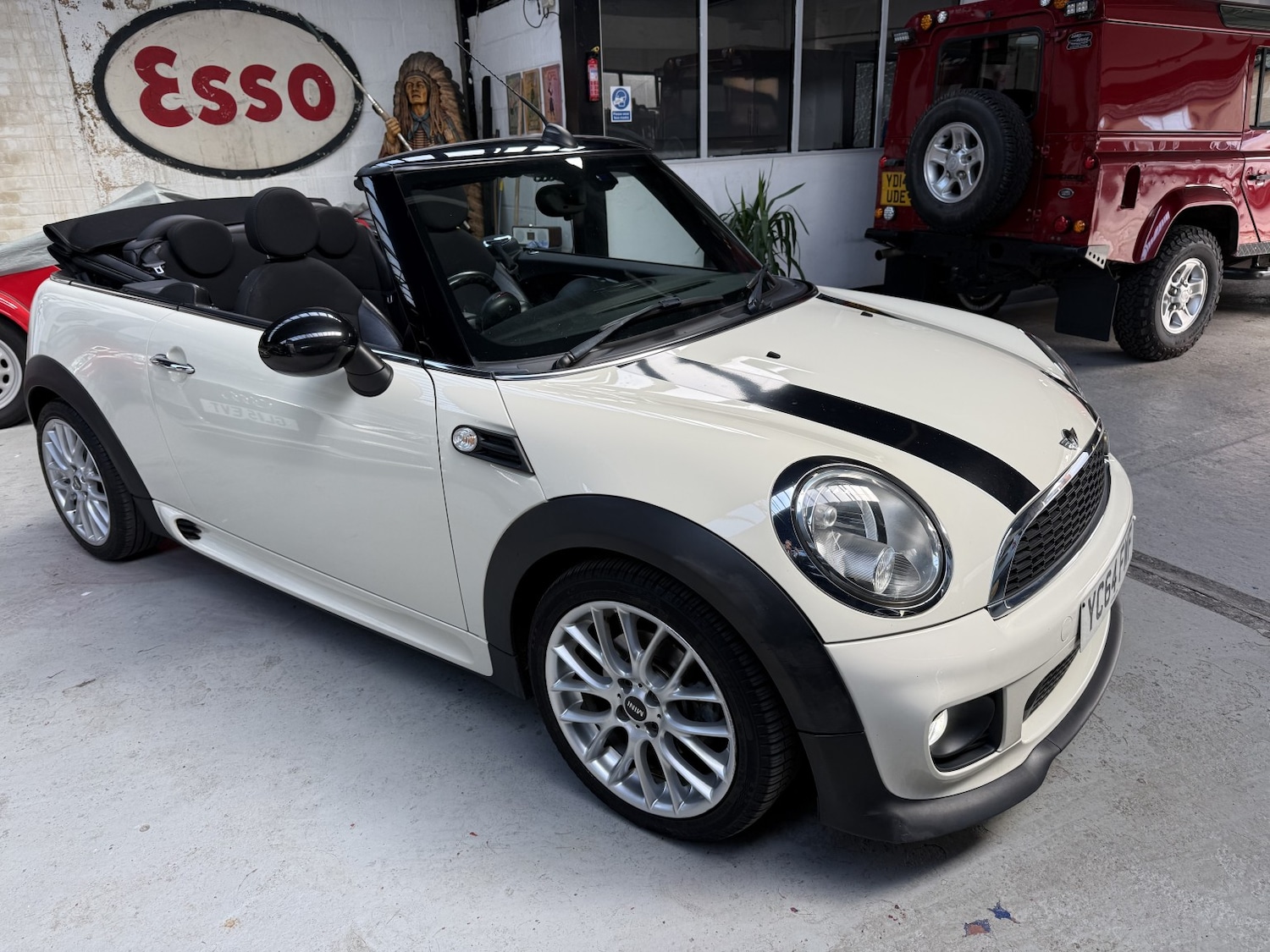 Used MINI Convertible 2014 for sale - 78084432: Photo 8