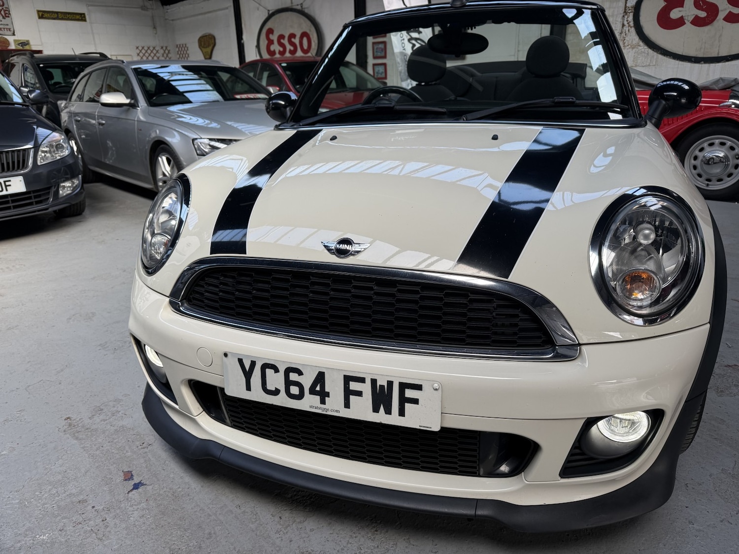 Used MINI Convertible 2014 for sale - 78084432: Photo 9