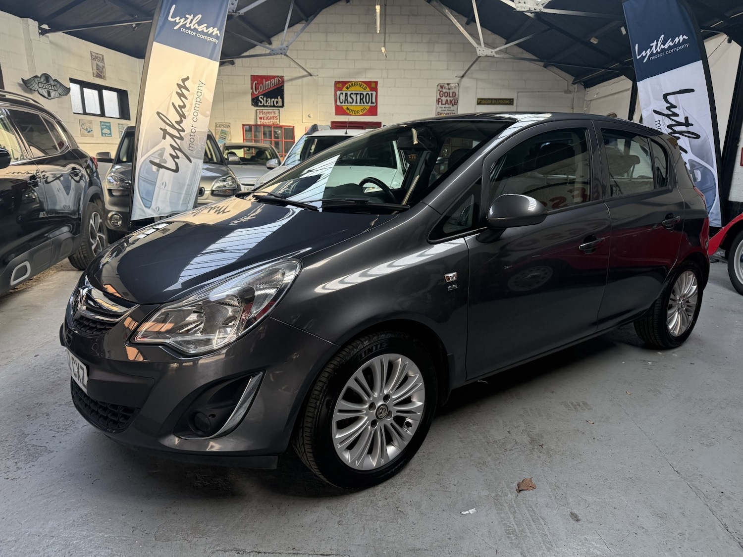 Used Vauxhall Corsa 2012 for sale - 77921372: Photo 2