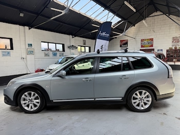 Used Saab 9-3 2010 for sale - 78571595: Photo