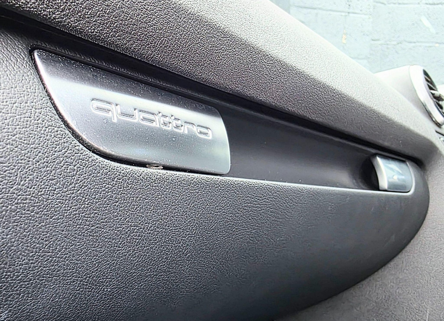 Used Audi S3 2010 for sale - 76227483: Photo 8