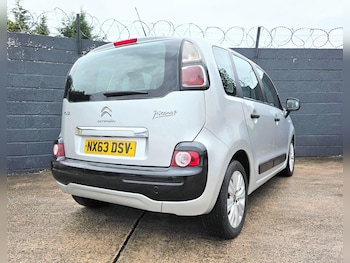 Used Citroen C3 Picasso 2013 for sale - 76226963: Photo