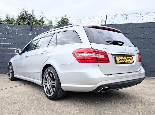 Used Mercedes-Benz E Class 2011 for sale - 75153649: Photo 15